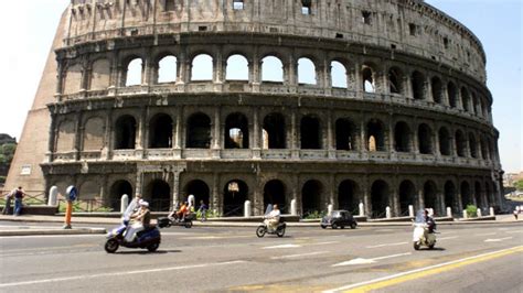 call of the colosseum|The Roman Colosseum: Facts about the gladiatorial .